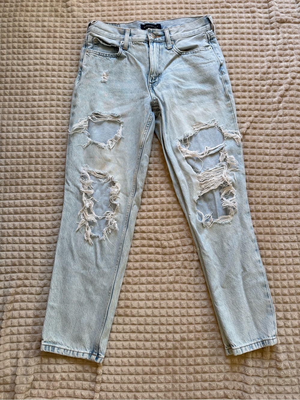 Aeropostale mom jeans!